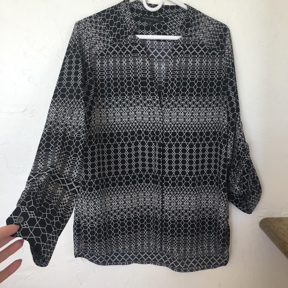 Banana Republic Geo pattern blouse Sz M